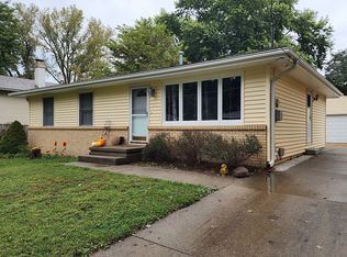613 Winegardner Rd, Des Moines, IA 50317