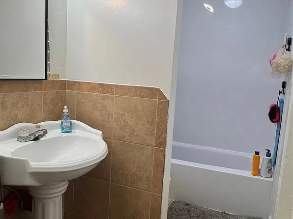108 Halgren Cres, Haverstraw, NY