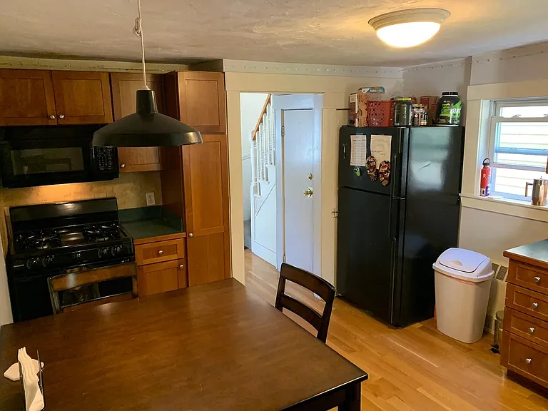 240 Charles St #4 — Photo 5