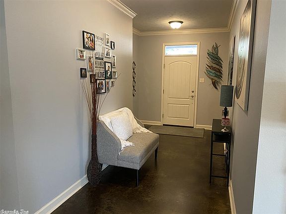 2nd image of 1825 Poteete Dr