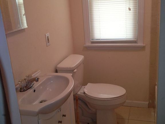 4th image of 9 Tamara Ln APT 8