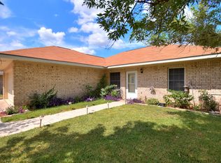 512 Northern Trl, Leander, TX 78641