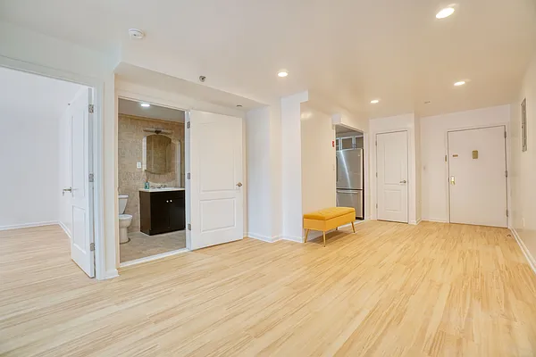 Living room, photo 3