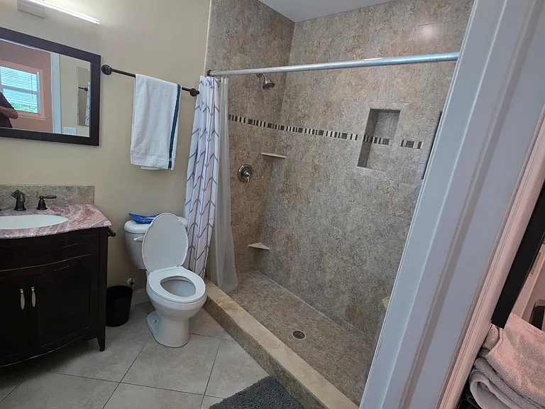 121 Dove Lake Dr — Photo 3