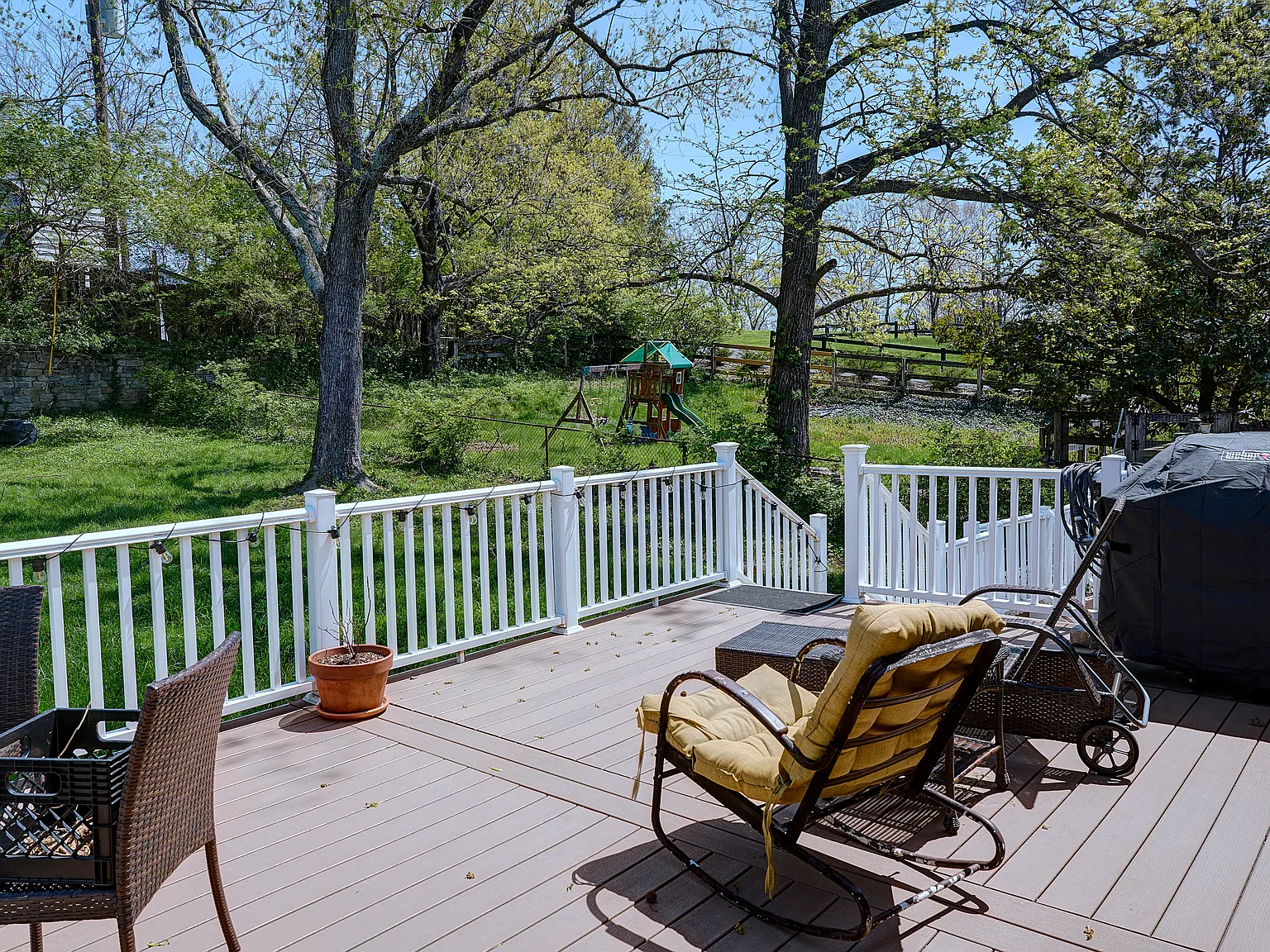 4 bed, 1713 sqft, $3,200 — Photo 2