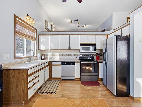 4th image of 1450 Elmwood Ct