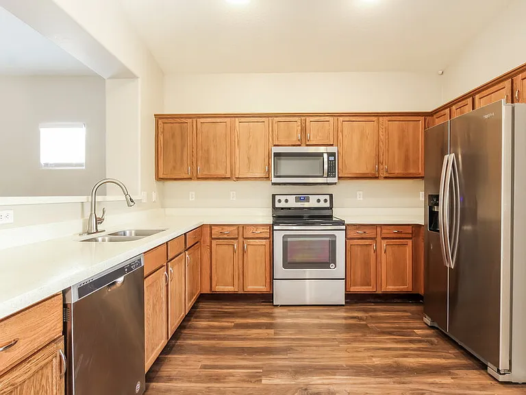 7154 W Globe Ave — Photo 7