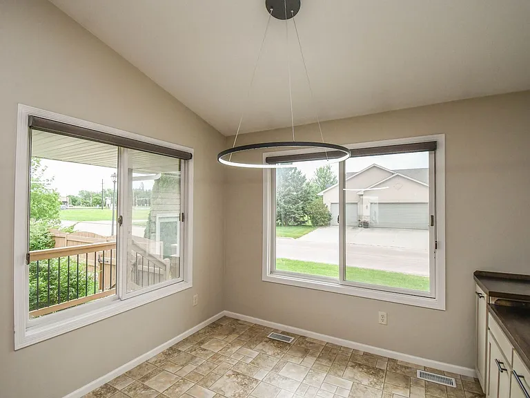 3436 W 84th Pl — Photo 16