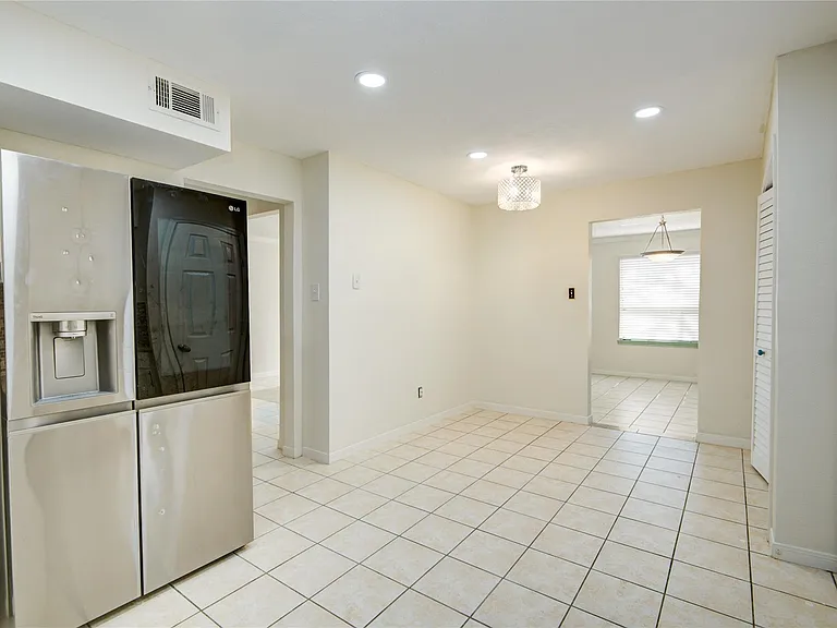 2114 Greenbriar Colony Dr — Photo 14