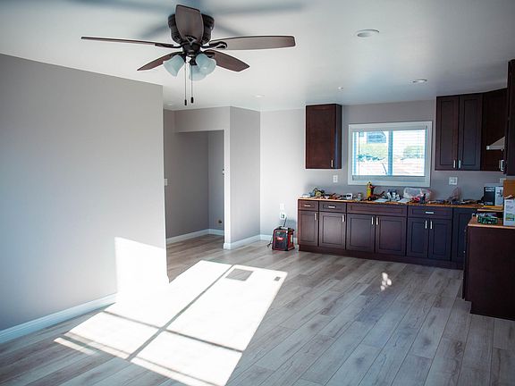 2nd image of 9624 Alameda St APT C