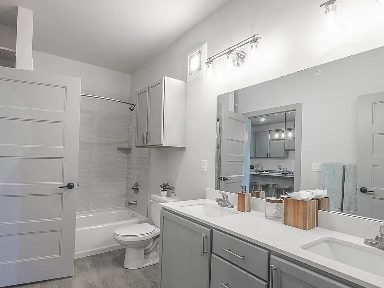 Arbour Place Apartments — Photo 9