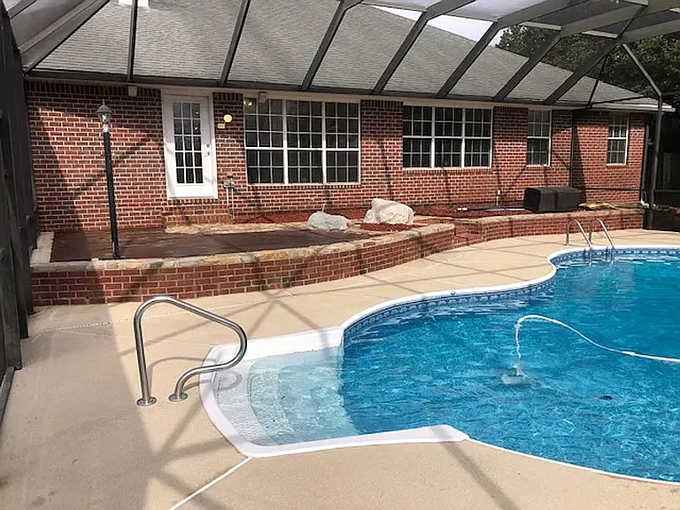 4 bed, 3018 sqft, $2,500 — Photo 4