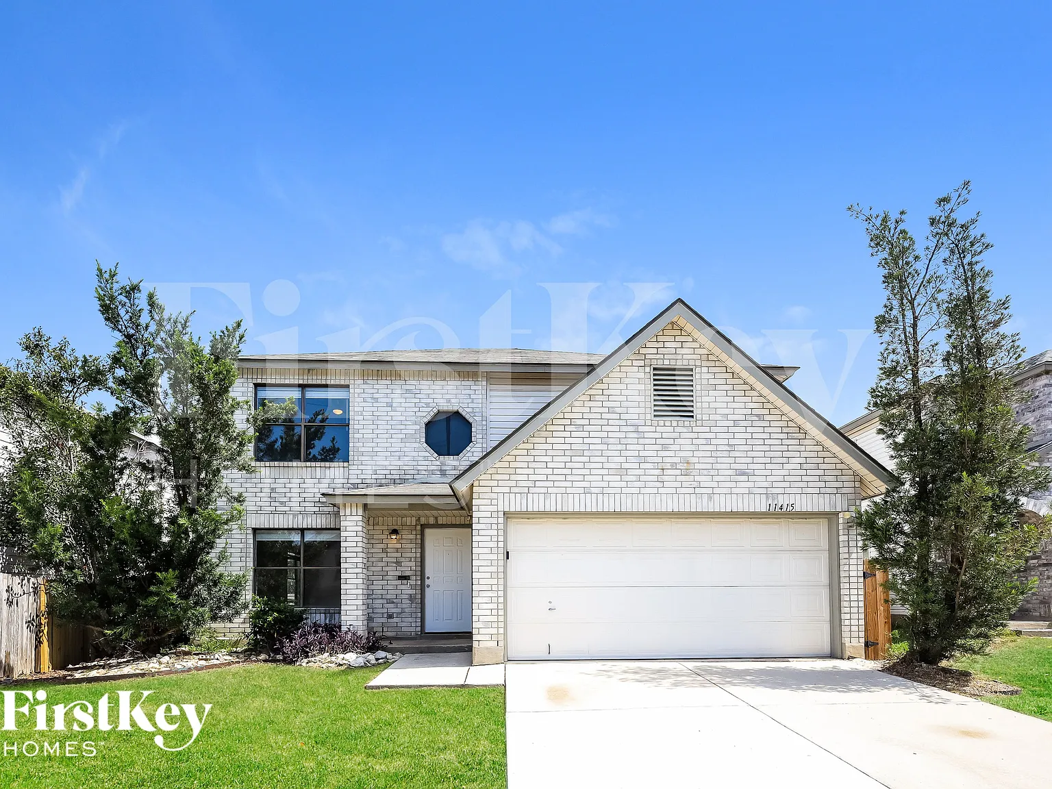 3 bed, 2.5 bath, 2096 sqft, $2,075 — Photo 1