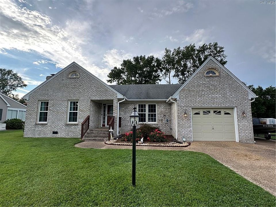 1st image of 203 Hidden Acres Cir