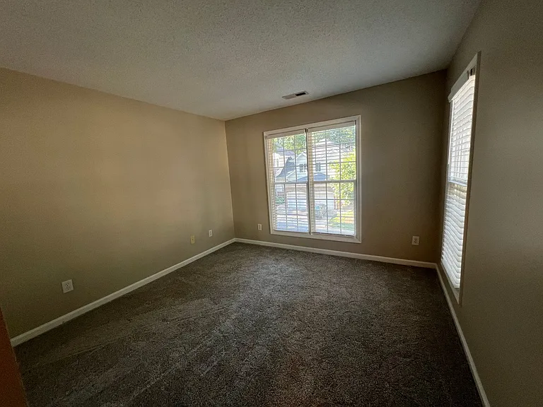 7706 Astoria Pl — Photo 24