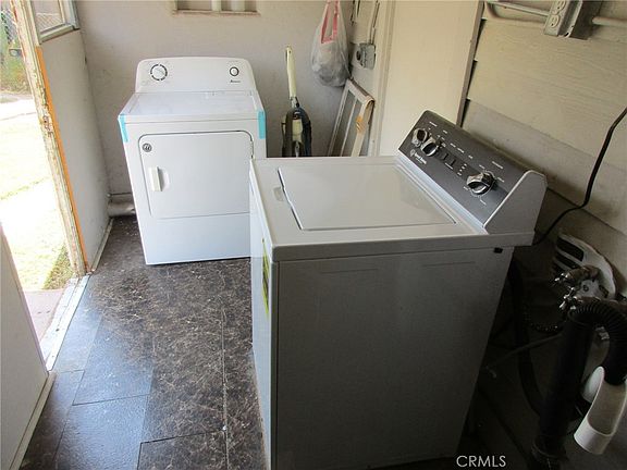4th image of 3076 Lemon St
