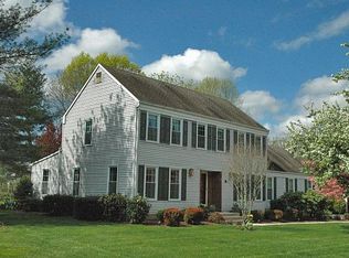 5 Granary Rd, Stockton, NJ 08559