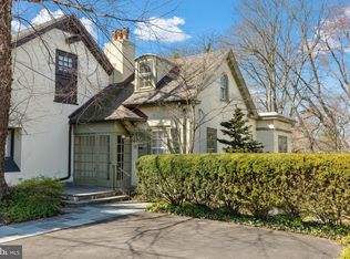 15 W Hampton Rd, Philadelphia, PA 19118