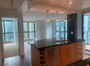 1238 Melville St #2006, Vancouver, BC V6E 4N2