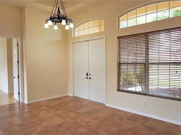 4th image of 4615 SW 24th Ave