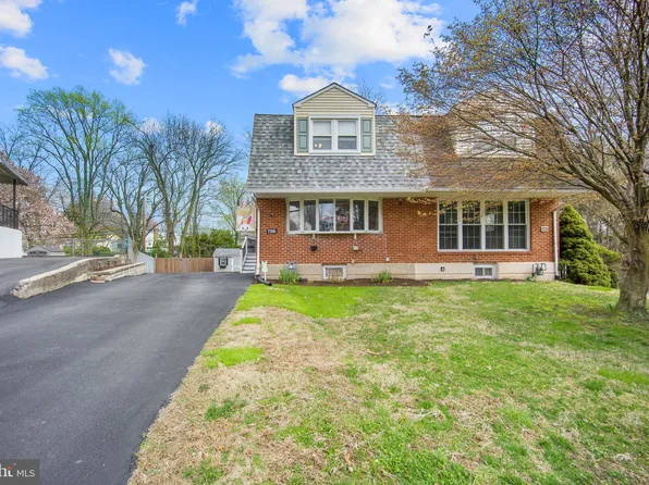 706 Swarthmorewood Ln, Swarthmore, PA 19081