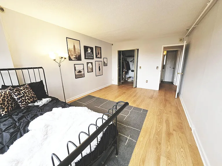 1731 Beacon St #521 — Photo 5