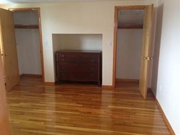 2nd image of 115 Oakwood Ave #2
