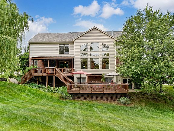 4th image of 9996 Cedarwood Dr