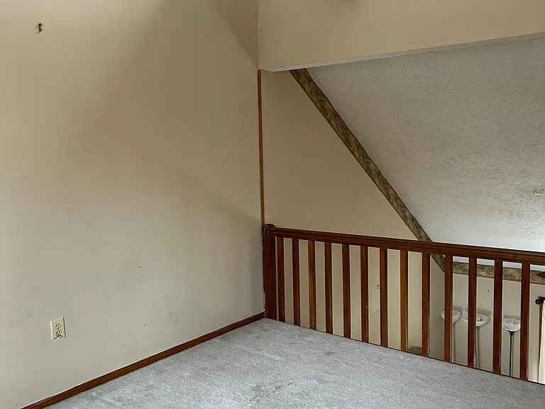 709 Edgewood Rd #1 — Photo 13