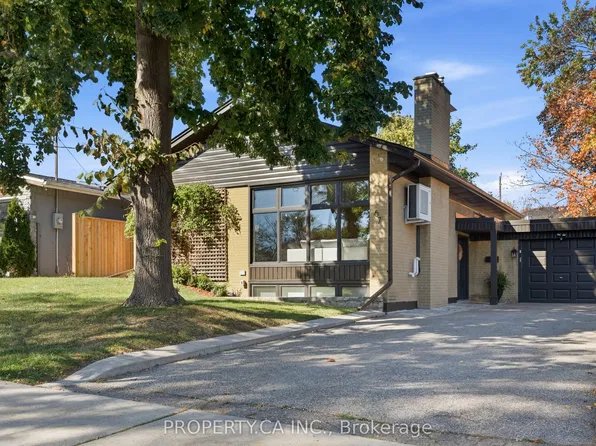 67 Rossburn Dr, Toronto, ON M9C 2P9