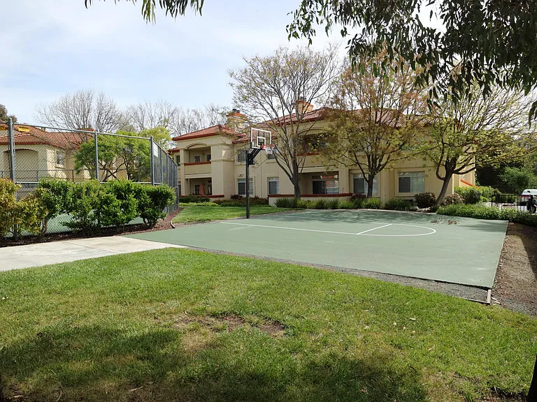 7031 Dublin Meadows St — Photo 46