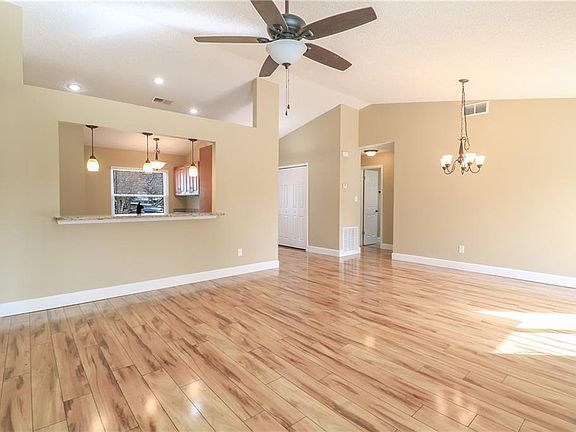 5th image of 121 Lake Ada Cir