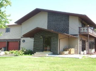 506 E N St, Chamberlain, SD 57325