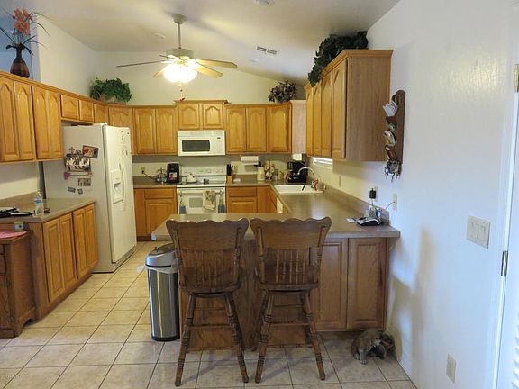 5th image of 33301 S Summit Dr