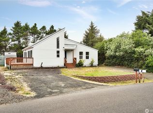 312 N Razor Clam Dr SW, Ocean Shores, WA 98569