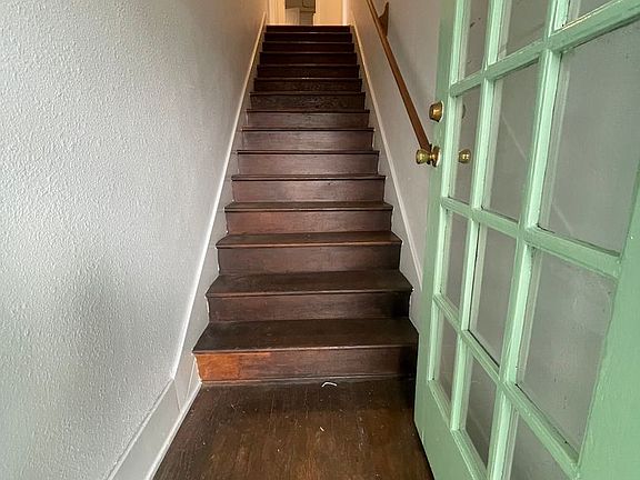 3rd image of 320-326 Cherry Ave #324