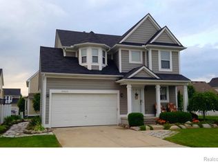 30623 Cassie Ln, Chesterfield, MI 48051