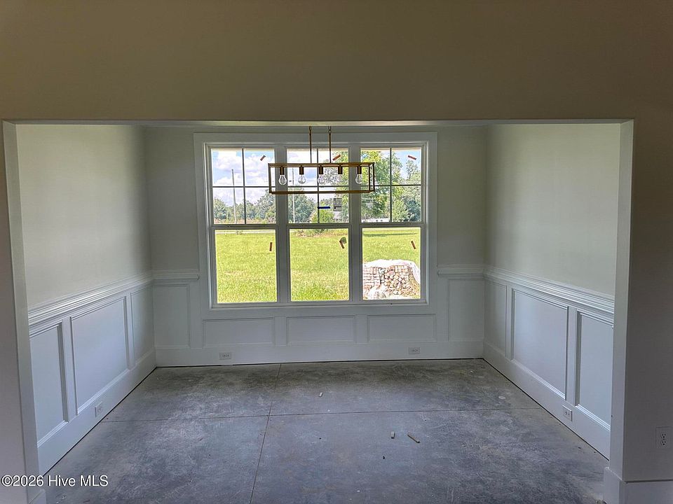 2nd image of 2516 St Clair Road