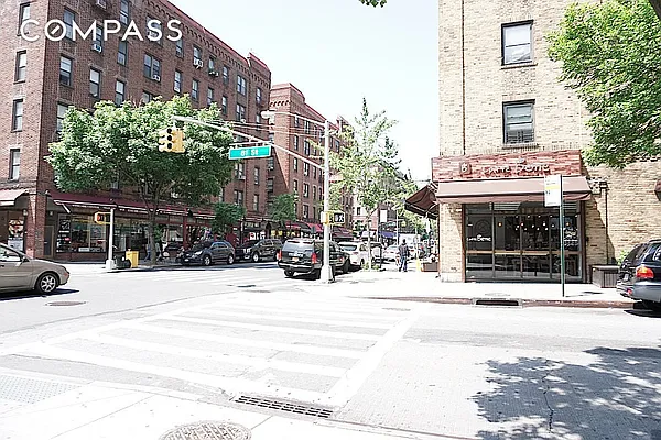 Rented by Compass | media 20