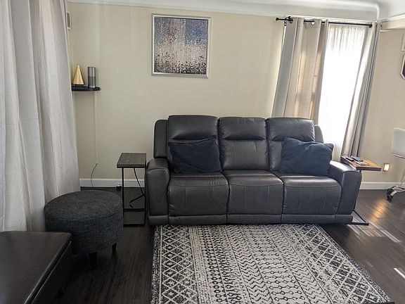 2nd image of 3845 Brewster St