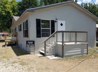 216 Washington St, Ingram, TX 78025