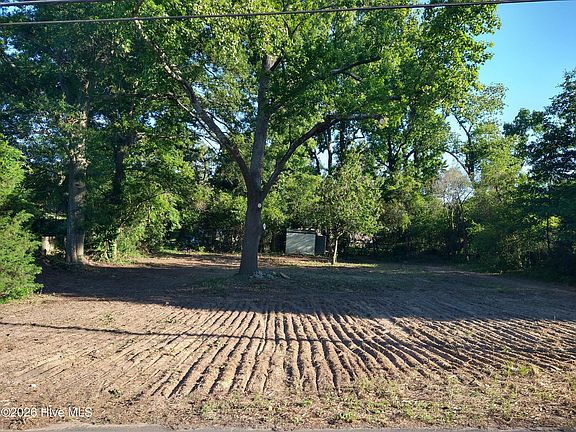 2nd image of 2130 Cadden Road