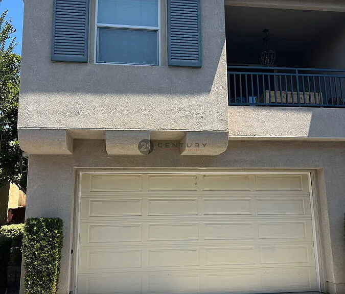 27438 Larabee Ct #3 — Photo 2