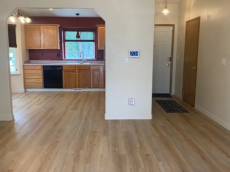 5214 Lockwood Way — Photo 3