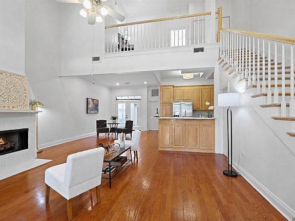 3rd image of 9313 Loblolly Ct