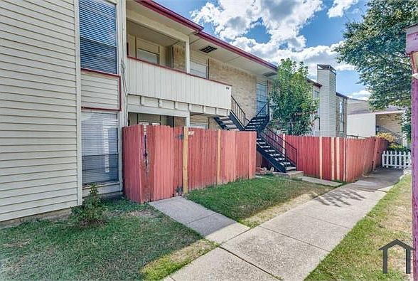 1st image of 919 S Weatherred Dr APT 205