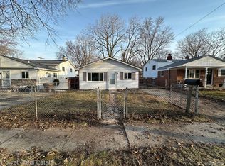 216 Dresden Ave, Pontiac, MI 48340