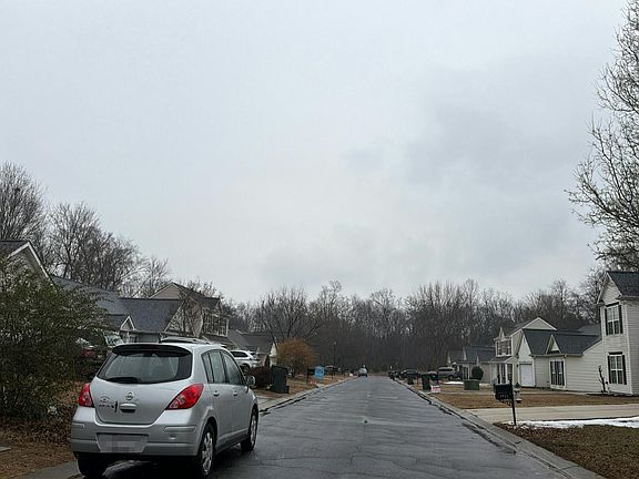 4th image of 1602 Tate Rd