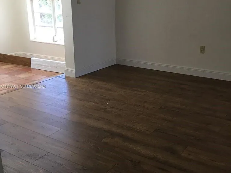 8927 Hawthorne Ave — Photo 19