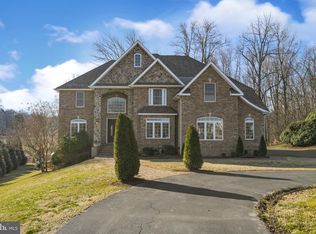 1024 Fornia Dr, Huntingtown, MD 20639